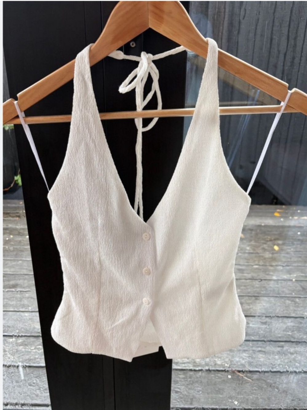 Zara Cream Textured Tie-Back Button-Front Camisole